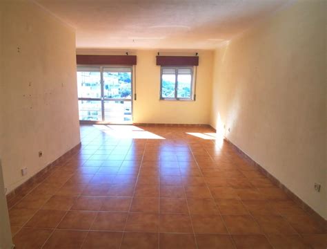 Apartamento T Em Tomar Tomar S O Jo O Baptista E Santa Maria Dos