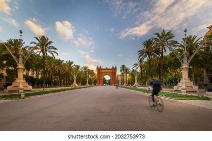 Arch Triumph Barcelona Images Stock Photos Vectors Shutterstock