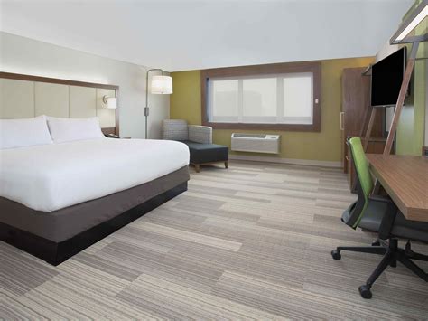 Holiday Inn Express & Suites Ruston - Ruston,