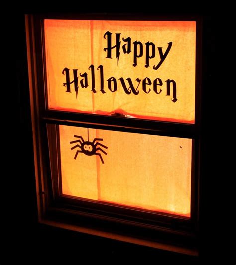 31+ Scary Halloween Window Decoration Ideas That You Need To Do (2021 ...