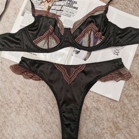 Hhh French Underwear Summer Sexy Ultra Thin Mesh Stitching Satin Lace Large Boob Size Concealing