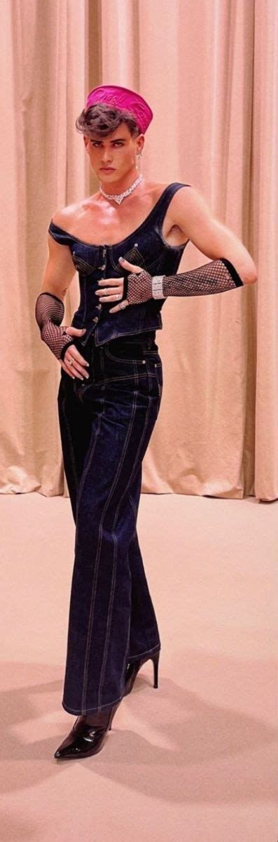 Pin By Freddo Sb On Moda Inspiracion Queer Fashion Gay Fashion Fashion Design Clothes