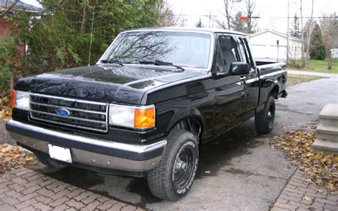 TRUCK YOU! Old School Brick Nose Ford F-150 - Ford-Trucks.com