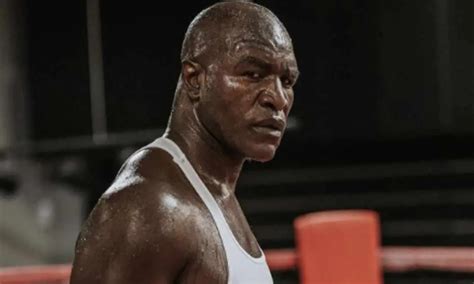 Evander Holyfield Confirma Su Regreso Al Boxeo Para Junio