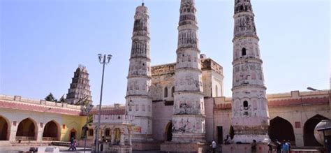 Filming at Karmala - Kamala Bhavani Temple| Filmapia - real sites ...