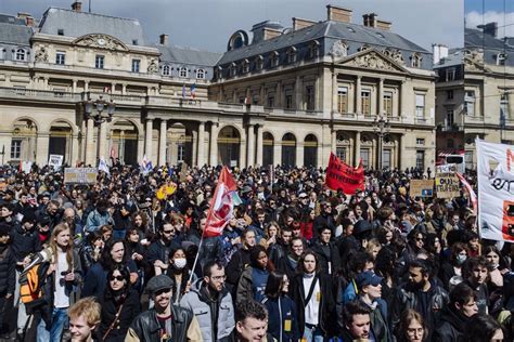 El Consejo Constitucional Avala El Retraso De La Edad De Jubilación En Francia