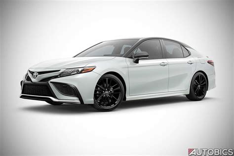 2022 Toyota Camry Wind Chill Pearl With Midnight Black Metallic Roof