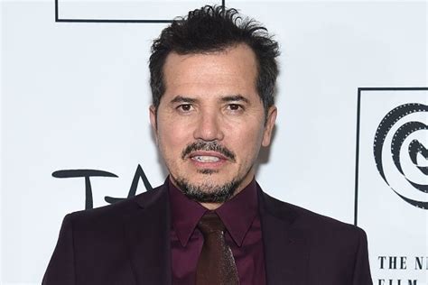 John Leguizamo: Latinx Who Support Trump 'Are Like Roaches for Raid ...