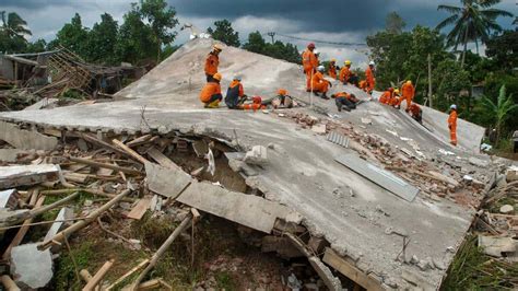 Terremoto En Indonesia Ya Deja 252 Personas Muertas