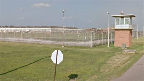 More than 1,800 inmates at Marion prison test positive for coronavirus ...