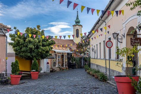 A Romantic Day Trip To Szentendre Hungary Live It Up With Lacey