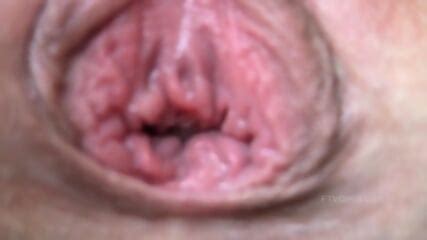 Milf Dildoing And Spreading Up Close