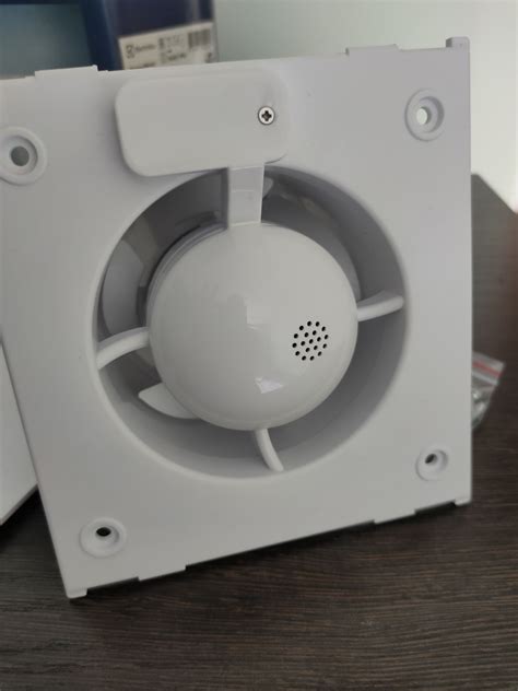 Вентилятор вытяжной Electrolux Magic EAFM-100T с таймером НС-1127166 ...