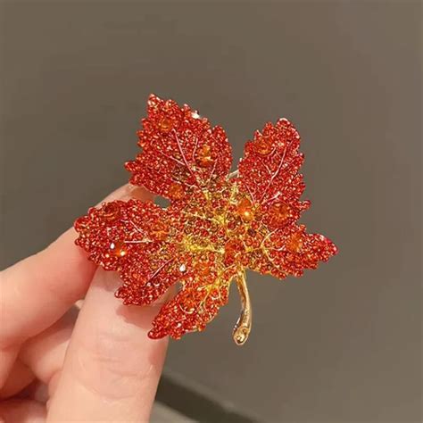 Exquisite Red Green Blue Rhinestone Maple Leaf Brooch Pins For Women