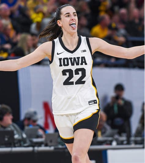 Caitlin Clark started and ended her season in the same location #wnba #