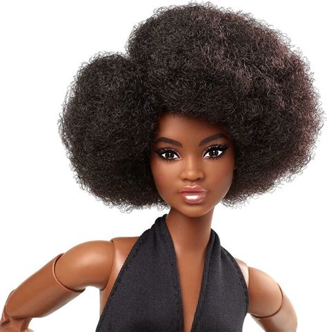 Barbie Signature Looks Doll Curvy Brunette