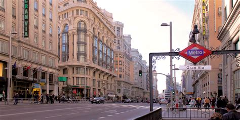 Las Calles De Tiendas De Madrid Belbex