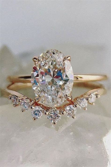 24 Oval Engagement Rings That Every Girl Dreams | Oh So Perfect Proposal