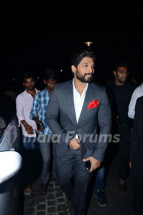 Allu Arjun at 'Filmfare Awards South 2016' Media