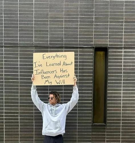 30 Must See Hilarious Images Of Dude With Sign Artofit