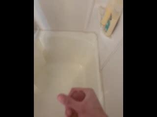 在淋浴时抚摸我的鸡巴爆炸射精 Pornhub Gay