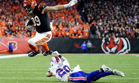 Drew Sample Player Props Odds Tips And Betting Trends For Week 11