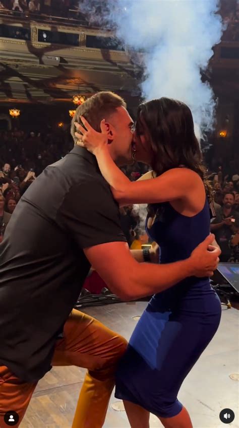 Mientras Lewis Howes le pedía matrimonio a Martha Higareda, esto hacía