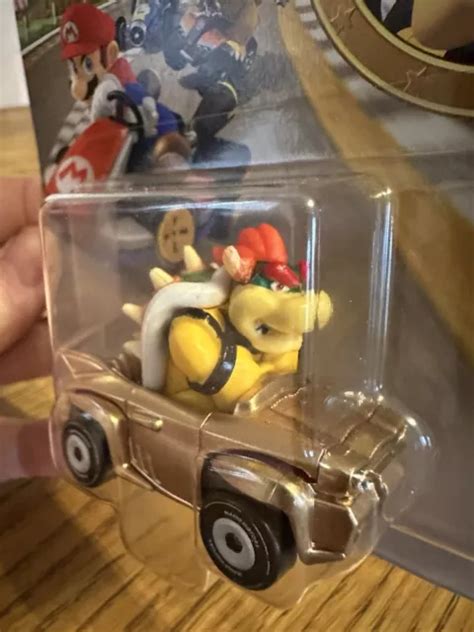 HOT WHEELS MARIO KART CHARACTER BOWSER BAdWAGON Gold Customised 27 99 PicClick UK
