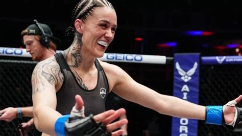 American Mma Fighter Amber Leibrock Embraces Islam Credits Faith For