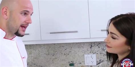 Nasty And Very Naughty Woman Gets Her Pussy Filled Tnaflix