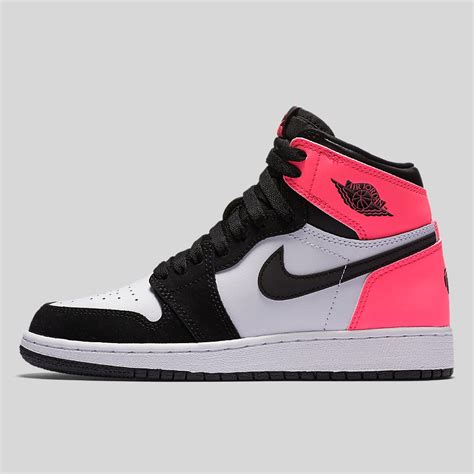 最も人気のある！ Air Jordan 1 Retro High Og Pink Black And White 362198 2019 Air Jordan 1 Retro High