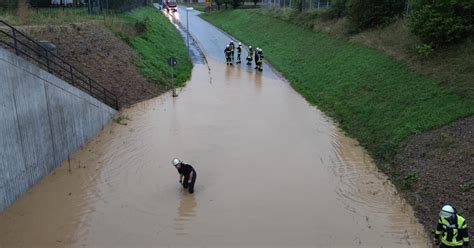 Starkregen zieht über Oberpfalz und sorgt für Überschwemmungen TVA