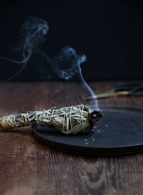 Белый шалфей для окуривания магические свойства - фото