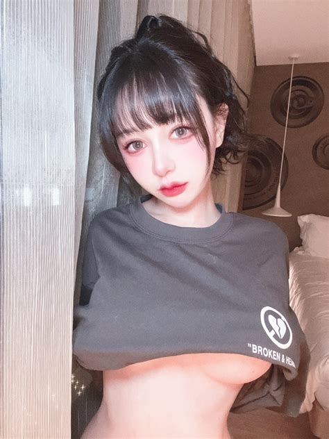 Sakuramomo🍑紫玥桃🍑 On Twitter 💔衣服不穿好系列 2sel4cnkpv Twitter