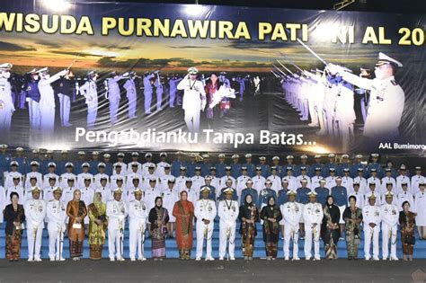 Komandan Sttal Menghadiri Wisuda Purna Wira Pati Tni Al Tahun