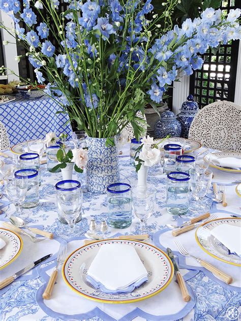 Currently Collecting: Blue and White Table Linens - Lauren Nelson