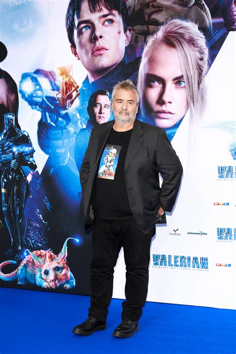 Photo Luc Besson à la première de Valérian et la Cité des milles