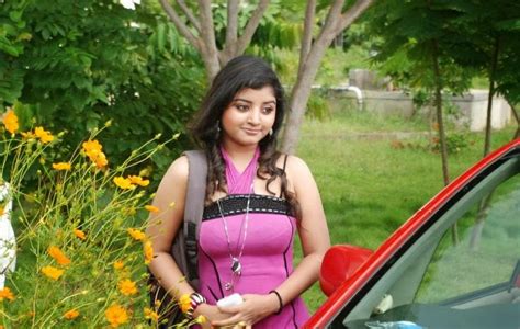 Tamil Serial Actress Mahalakshmi Hot Photos Hot Look Gallery MALAYALAM ACTRESS FANS
