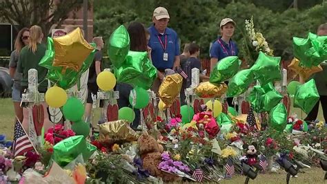 Santa Fe Shooting Survivors Hosting Fundraiser Monday For Victims