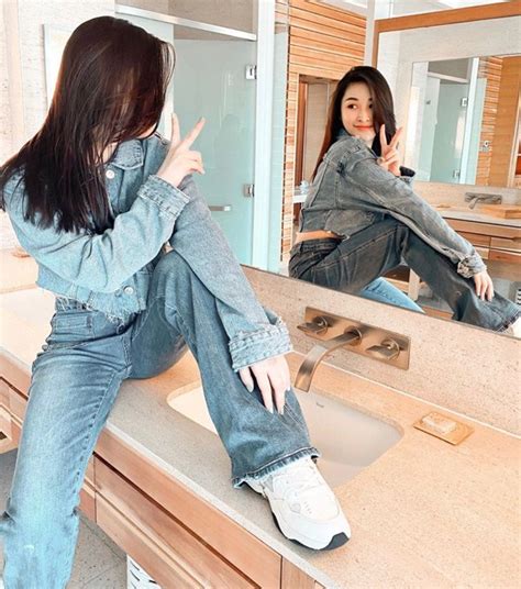 Th D Ng C Ng Vi N Hot Girl N I B N B T Nh Chi C O C T X Khoe