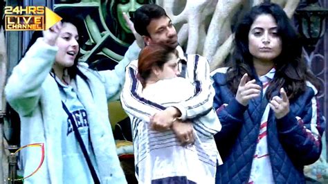 Bigg Boss 17 Live Ankita Vicky Ka Hua Patch Up Gharwalo Ne Jamkar Ki