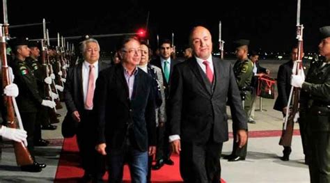 Gustavo Petro Llega A M Xico Para Visita Oficial Okey Quer Taro