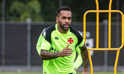 Alex Teixeira Toda Vez Que Tiver Oportunidade De Voltar Para O Vasco