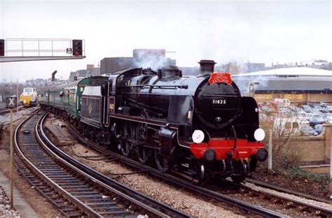 Clapham Southern U Class 2 6 0 31625 Arrives At Clapham … Flickr