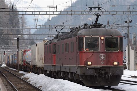 SBB Re6 6 11685Re4 4Ⅱ 11345 2014 03 10 Göschenen SBB Got Flickr