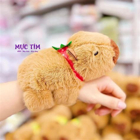 Gấu Bông Vòng Tay Capybara Siêu Hot Chuột Lang Nước Ôm Tay Màu Nâu