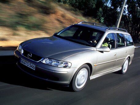 Купить б/у Opel Vectra B 1.6 MT (100 л.с.) бензин механика во Владимире ...