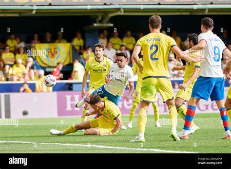 Frenkie De Jong Of Barcelona CF Alfonso Pedraza Of Villarreal CF