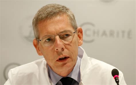 Ativista Do Pussy Riot Provavelmente Foi V Tima De Envenenamento Isto Dinheiro