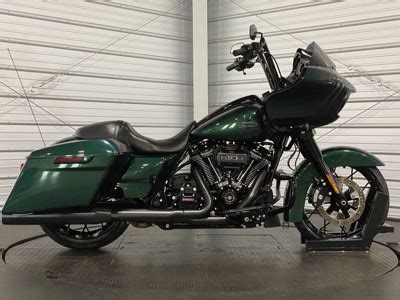 Used Harley-Davidson® Motorcycles for Sale matching Snake venom on ...